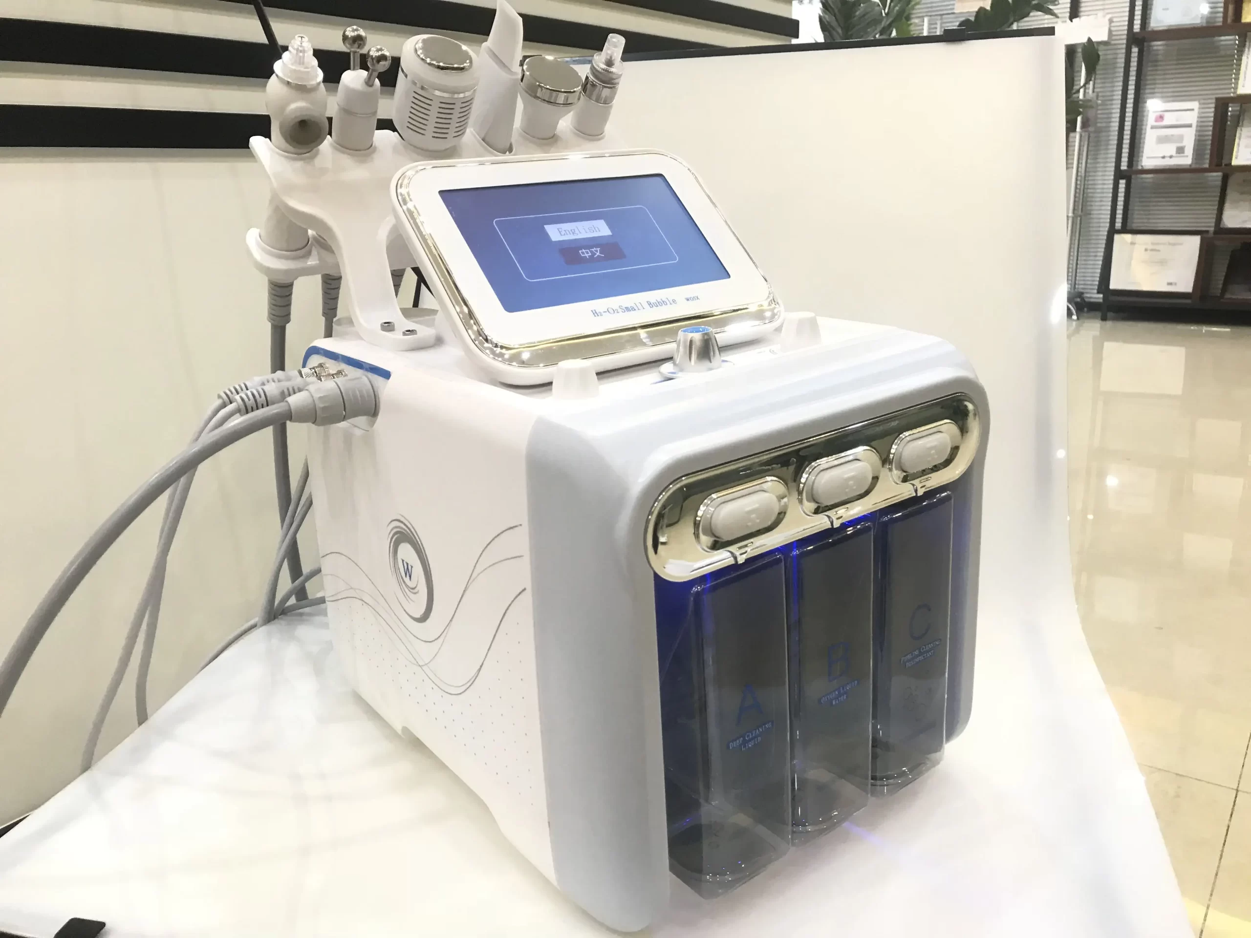 home use hot selling 6 in1 multifunction H2O2 small pubble skin scrubber water wet microdermabrasion beauty machine 19 主图 007 20 scaled